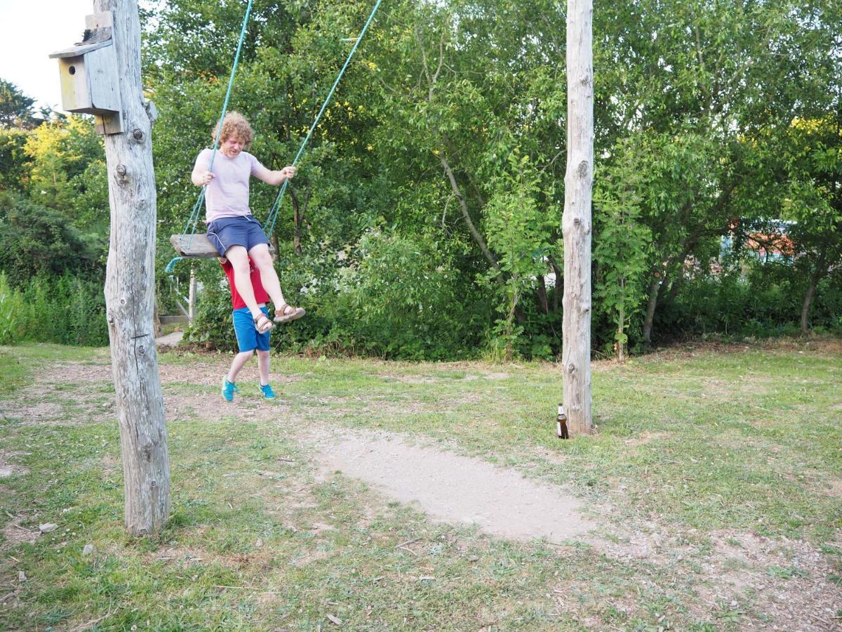 Inch Hideaway Eco Camping Whitegate  المظهر الخارجي الصورة